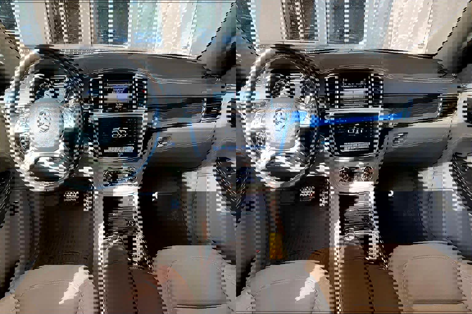 Used 2015 Mercedes-Benz ML 400 4MATIC image 16