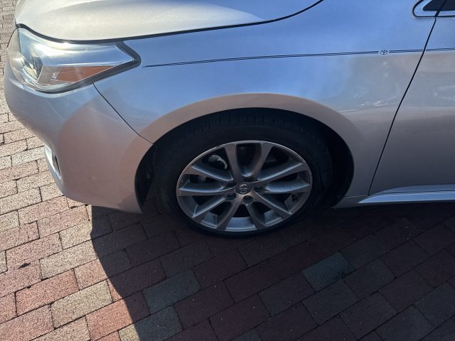 Used 2014 Toyota Avalon XLE Touring FWD image 10