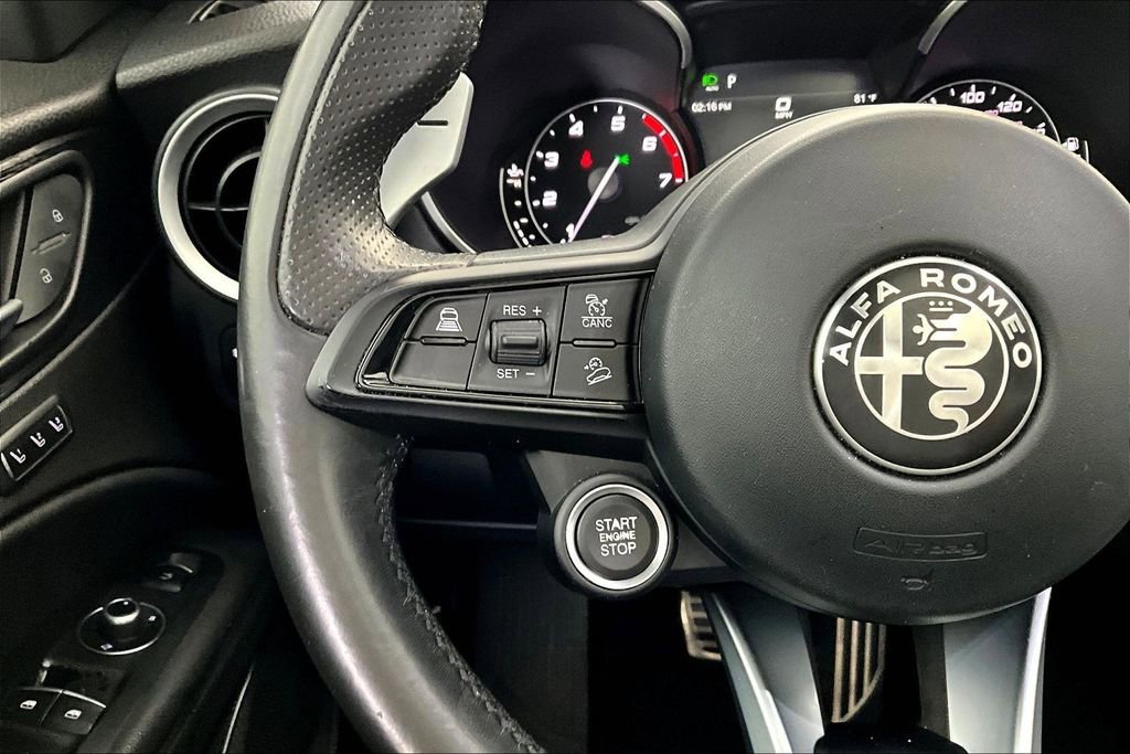 Used 2022 Alfa Romeo Stelvio Sprint image 24