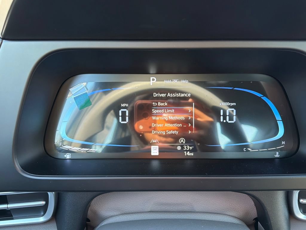 Used 2026 Hyundai Elantra SE FWD image 19