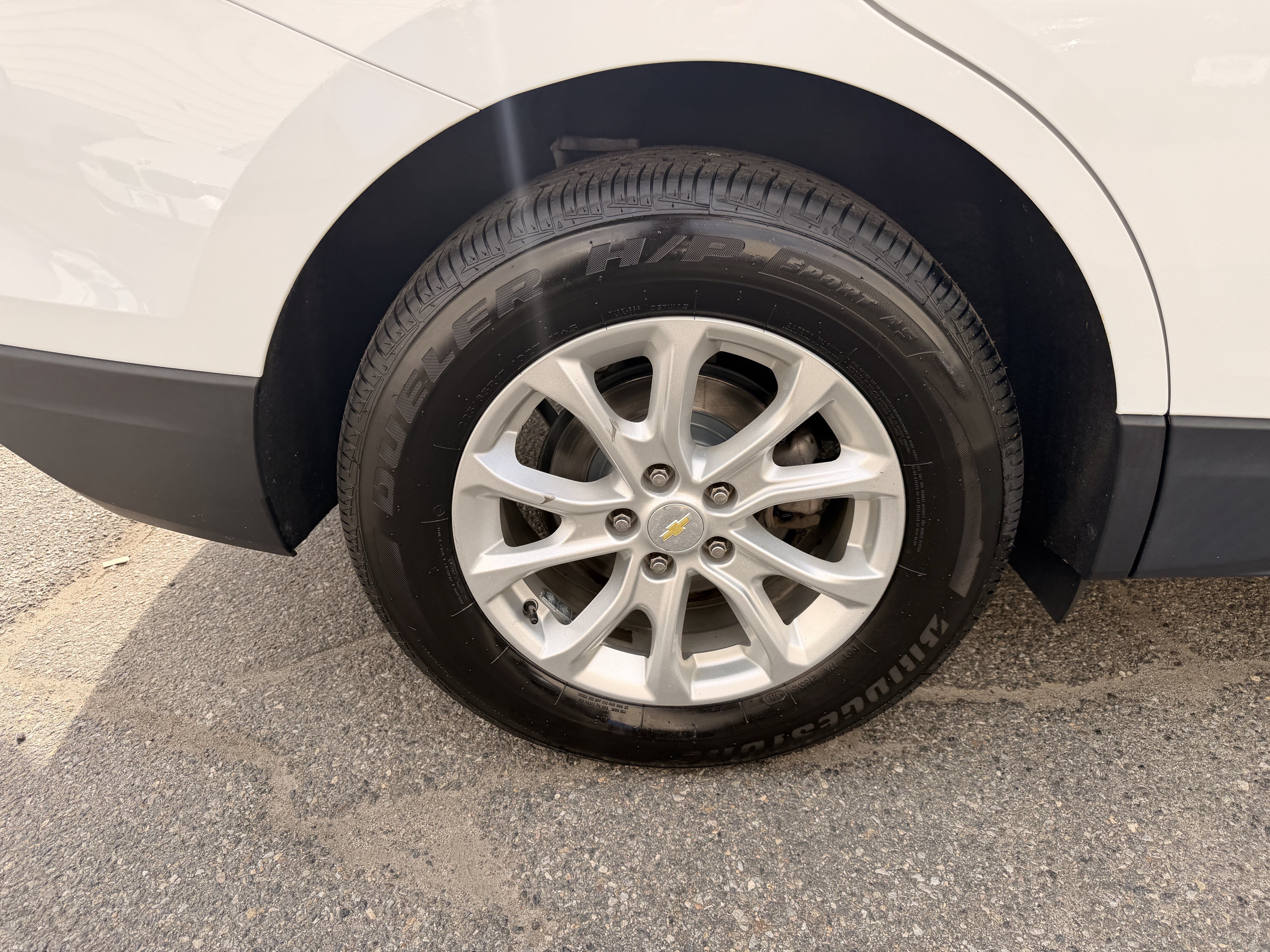 Used 2019 Chevrolet Equinox LT FWD image 9