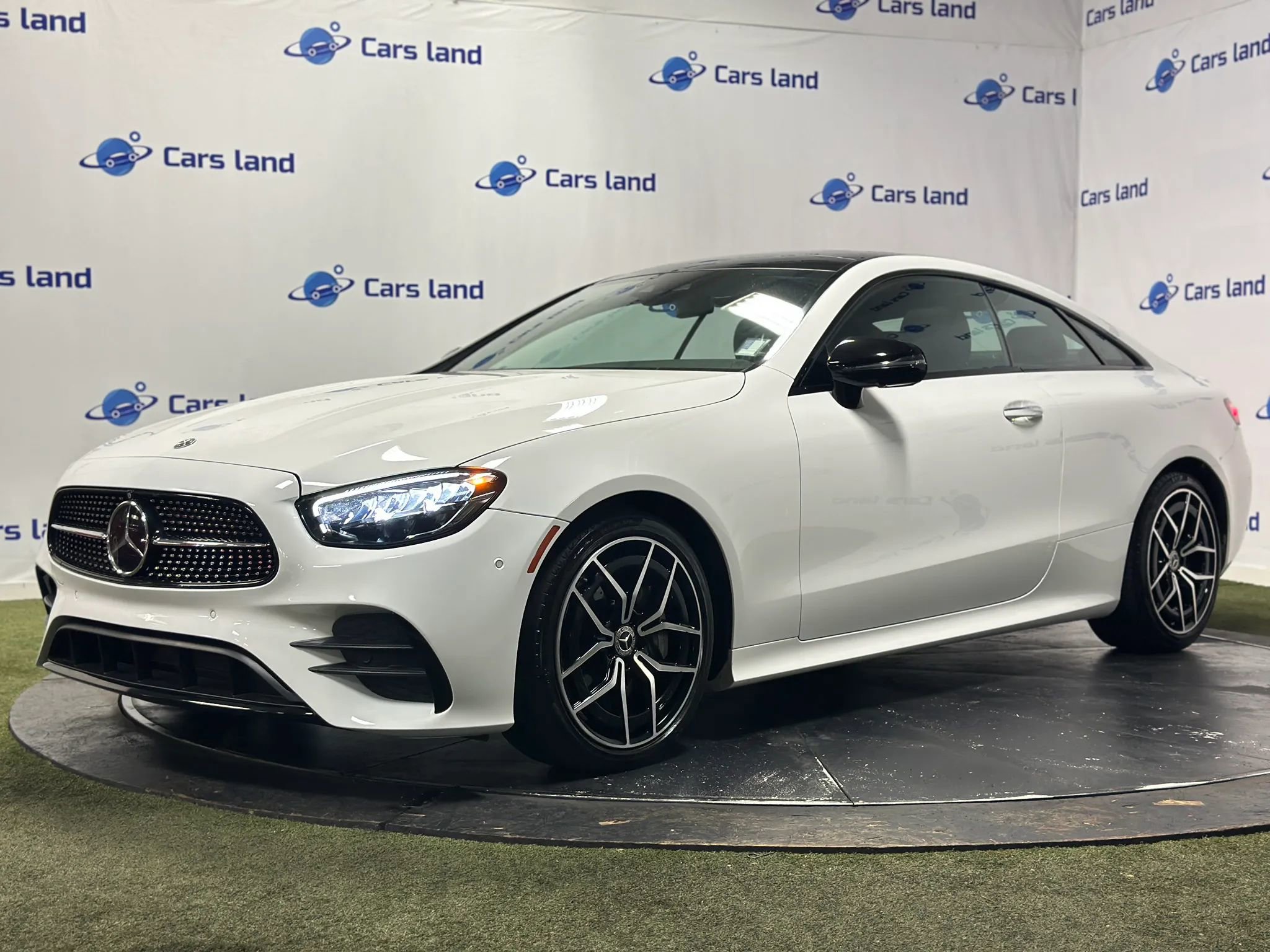 Used 2023 Mercedes-Benz E 450 Coupe image 6