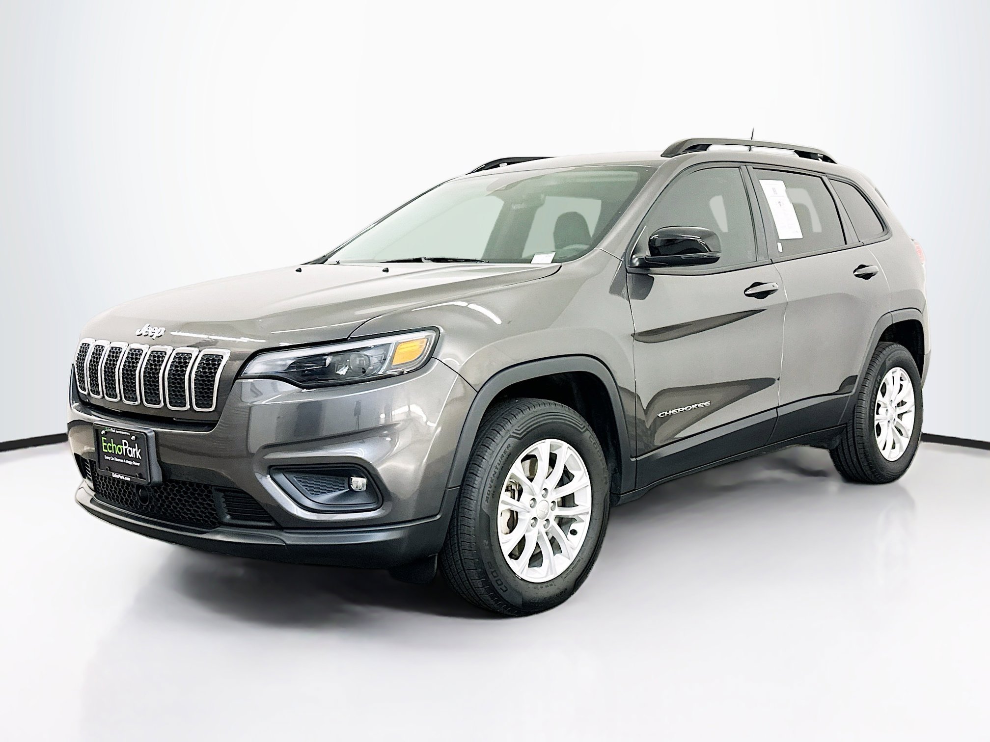 Used 2022 Jeep Cherokee Latitude Lux image 3