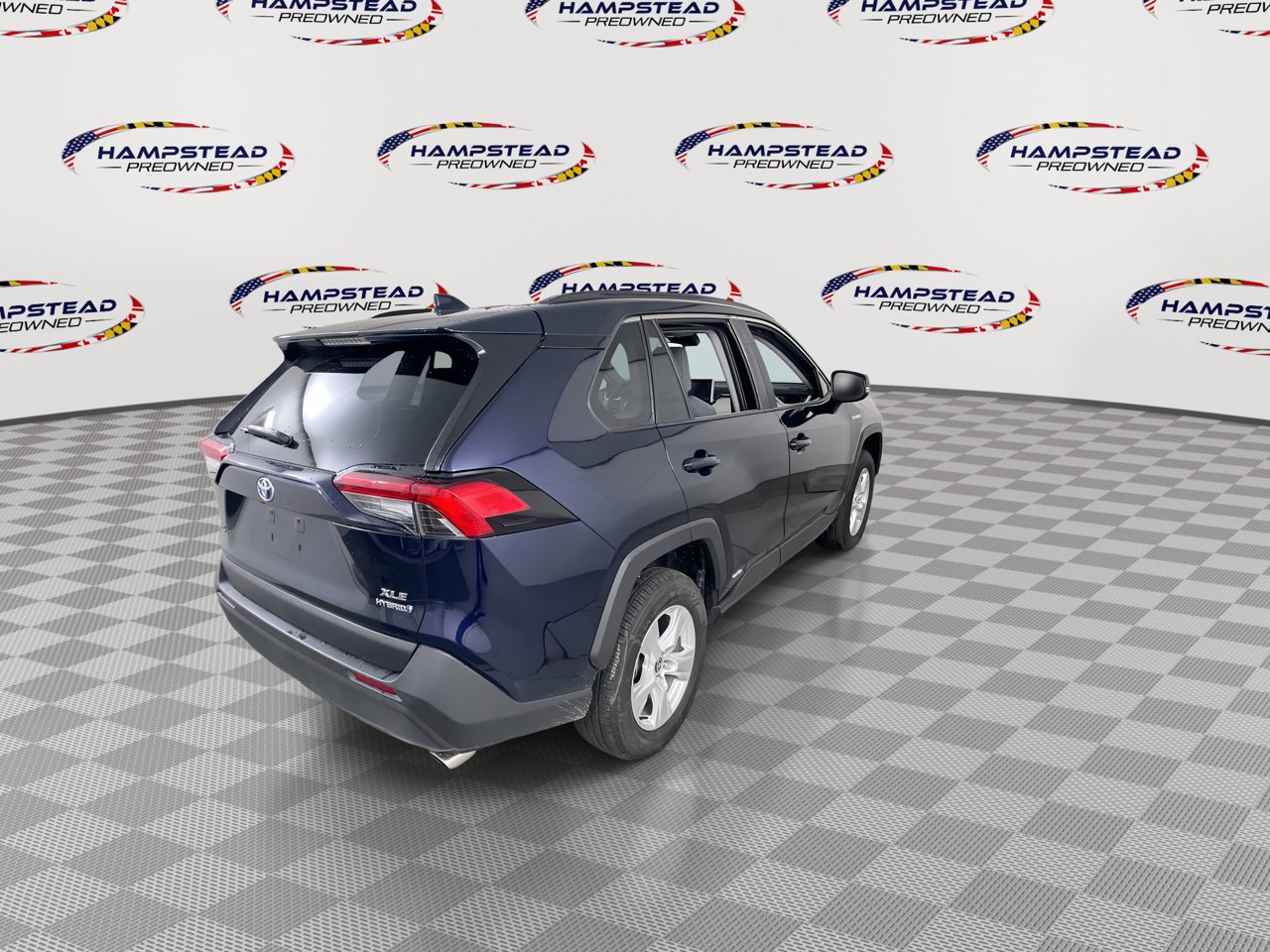 Used 2021 Toyota RAV4 XLE w/ Convenience Package AWD/4WD image 8