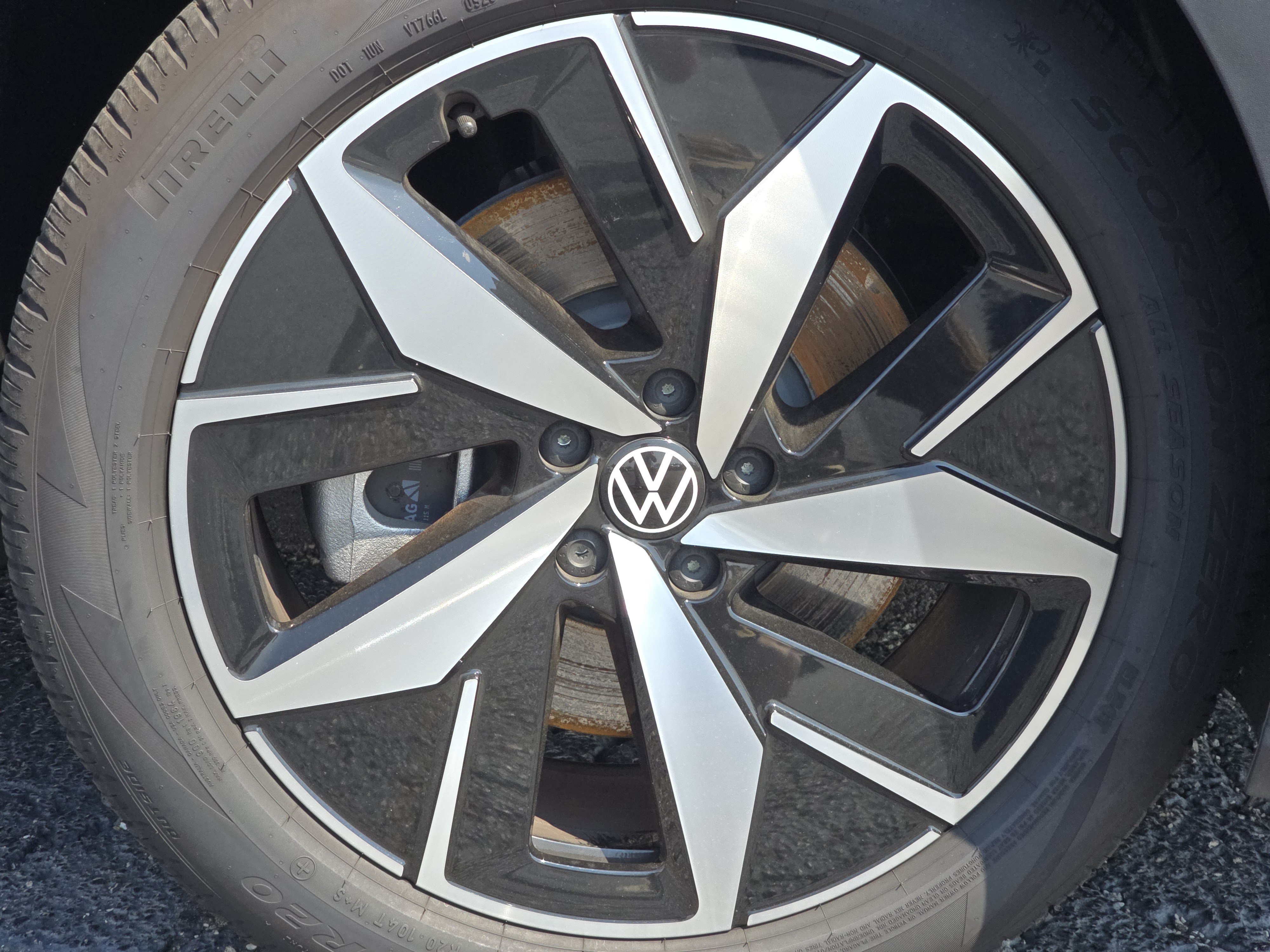 New 2026 Volkswagen ID.4 Pro S AWD/4WD image 16