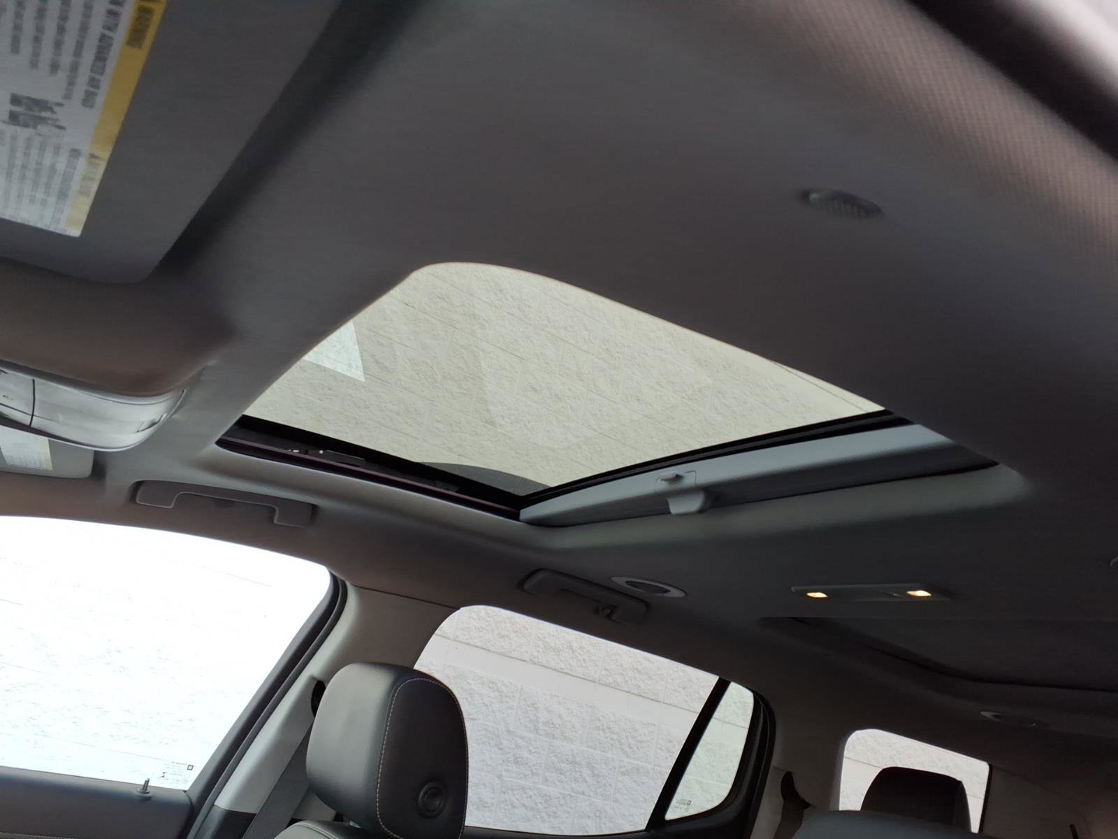 Used 2019 GMC Acadia SLT image 15