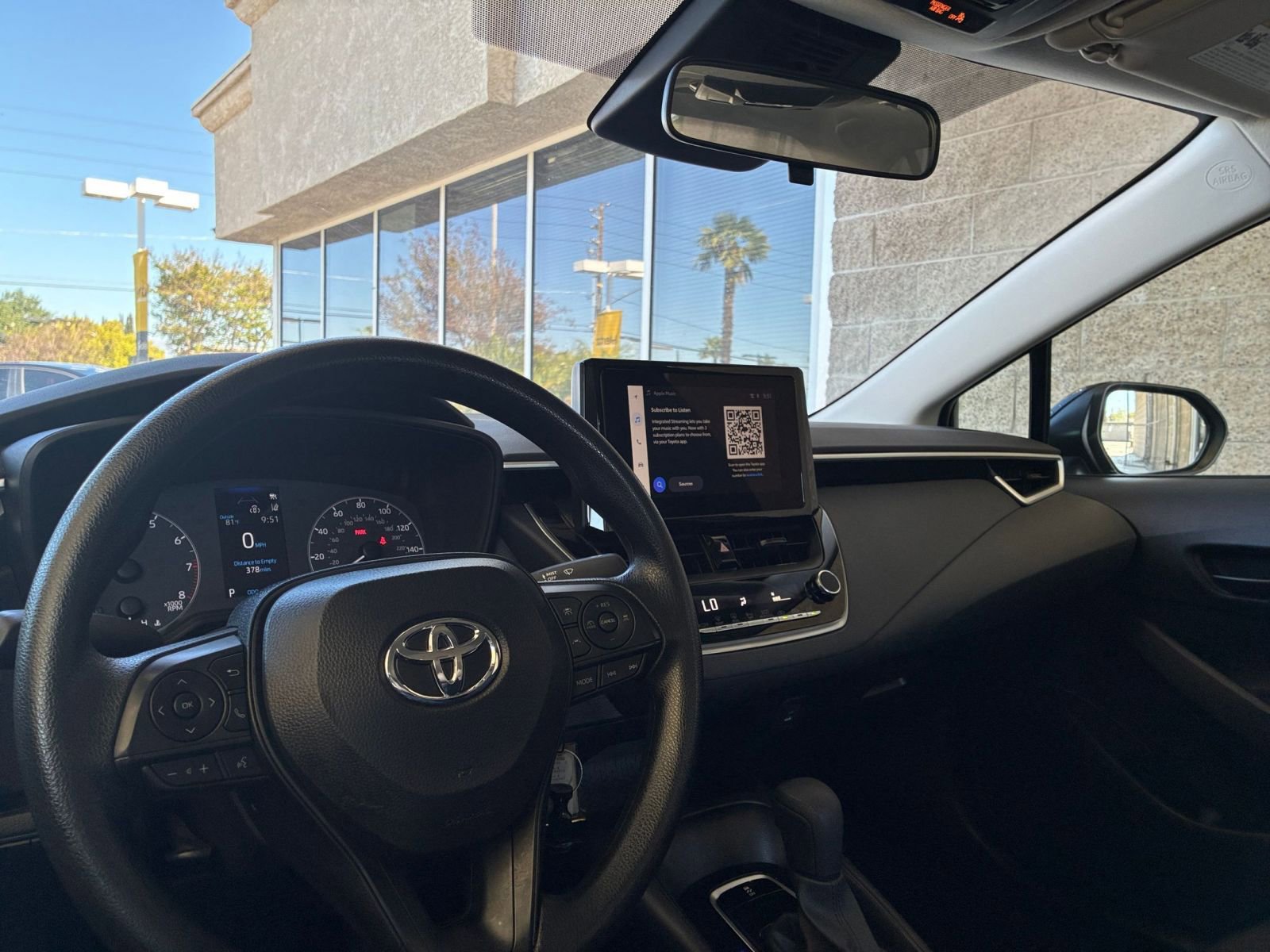 Used 2025 Toyota Corolla LE image 33