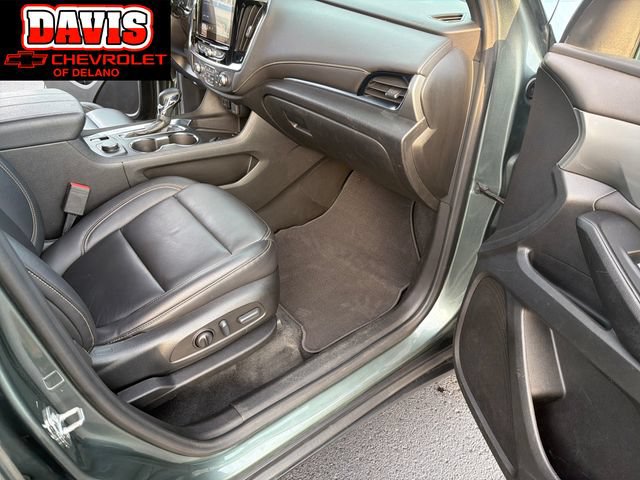 Used 2023 Chevrolet Traverse LT w/ Rear Camera Mirror Package AWD/4WD image 17