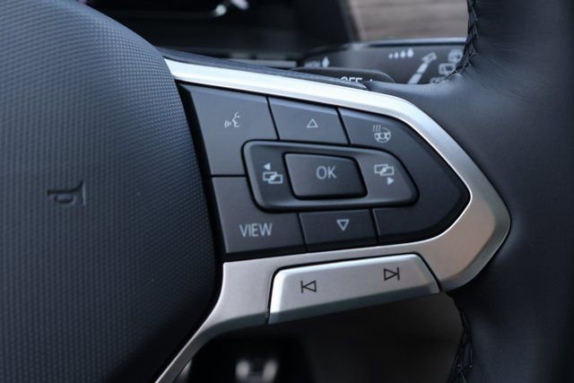 New 2026 Volkswagen Atlas SEL Premium R-Line image 22