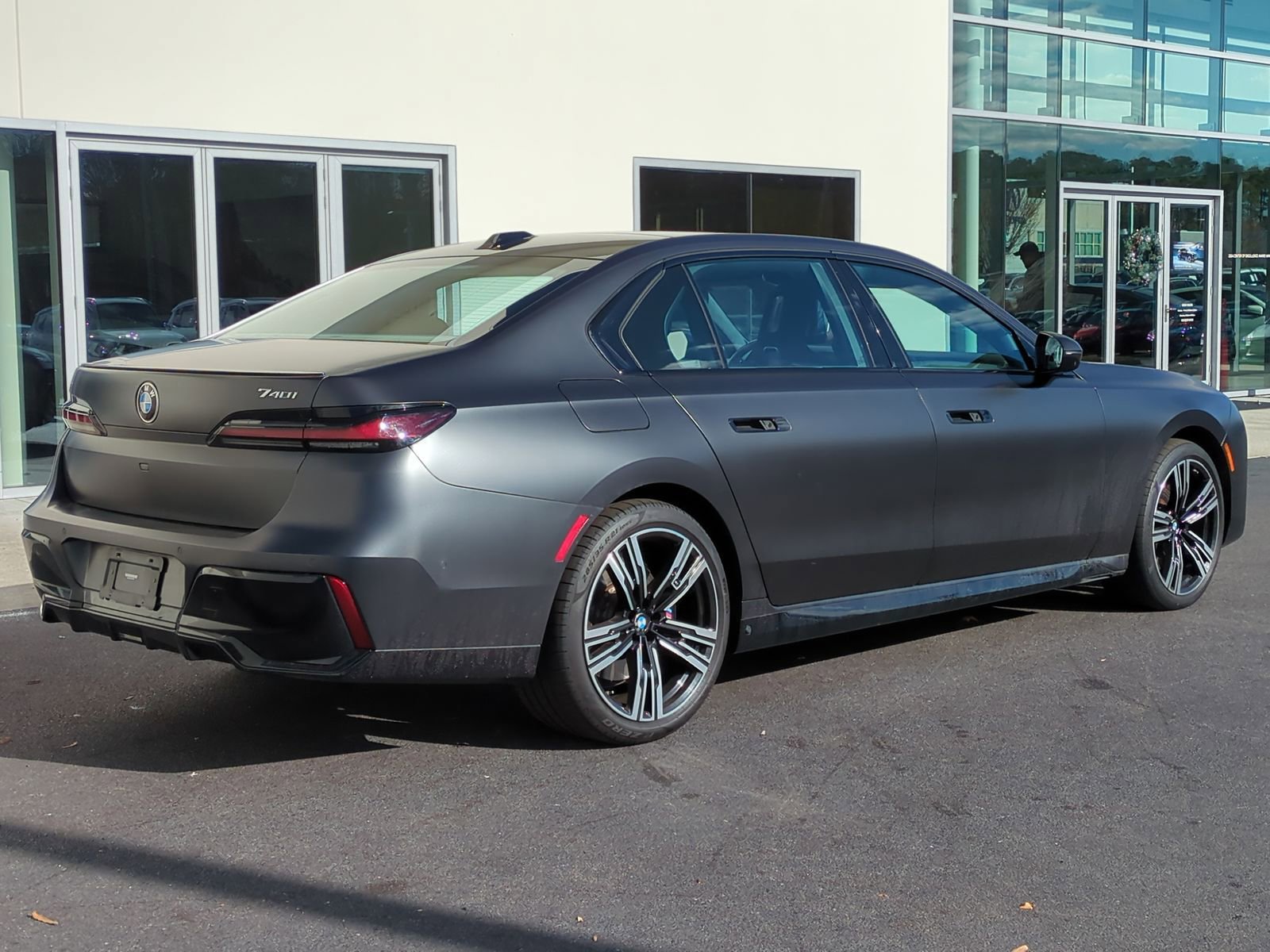 Certified 2023 BMW 740i image 10