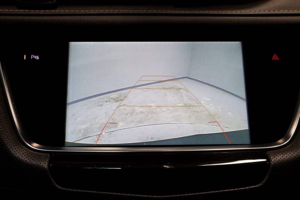 Used 2019 Cadillac XT5 Base image 2