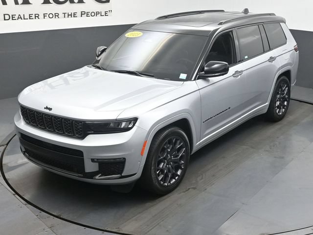Used 2023 Jeep Grand Cherokee L Summit AWD/4WD image 48