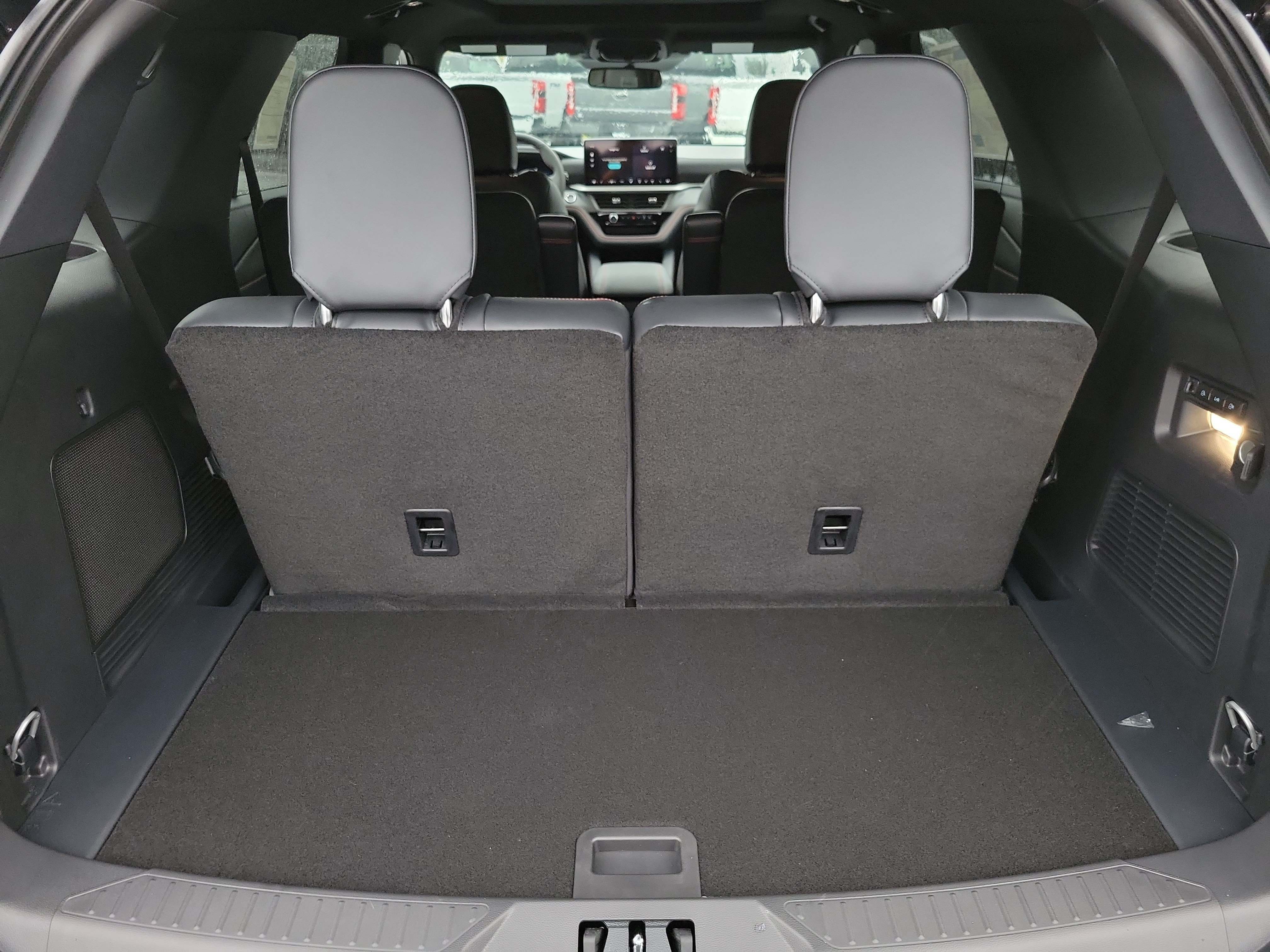 New 2027 Ford Explorer ST w/ Sun And Sound Package RWD image 8