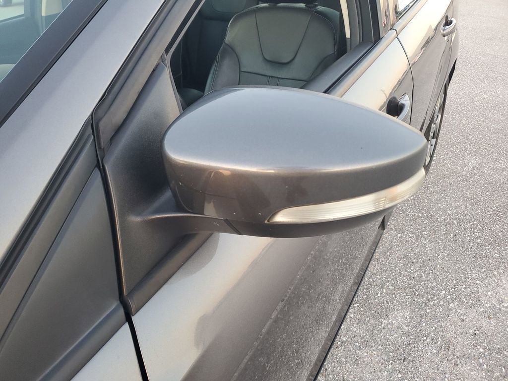 Used 2014 Ford Focus SE w/ Equipment Group 201A image 21