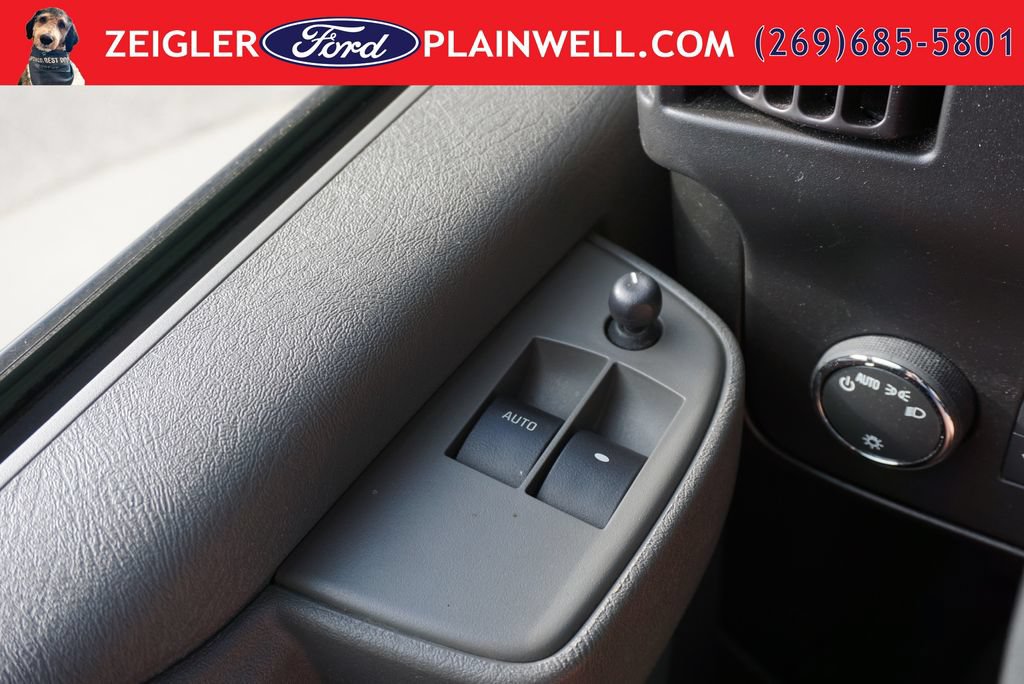 Used 2022 GMC Savana 2500 w/ Driver Convenience Package RWD image 22