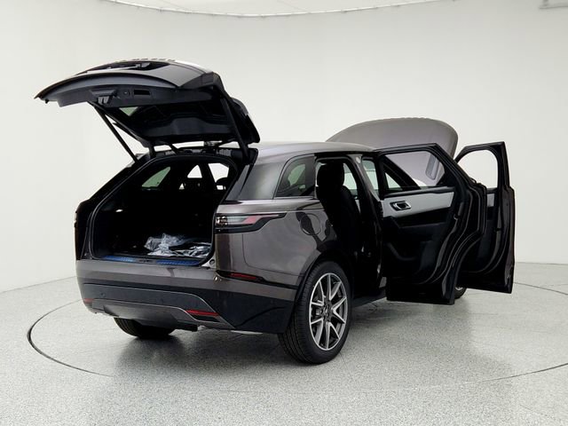 New 2026 Land Rover Range Rover Velar Dynamic SE image 11