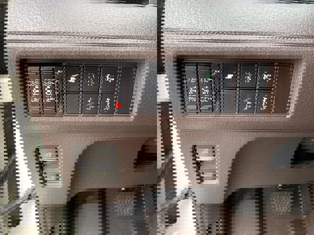 Used 2018 Honda Odyssey Elite image 35