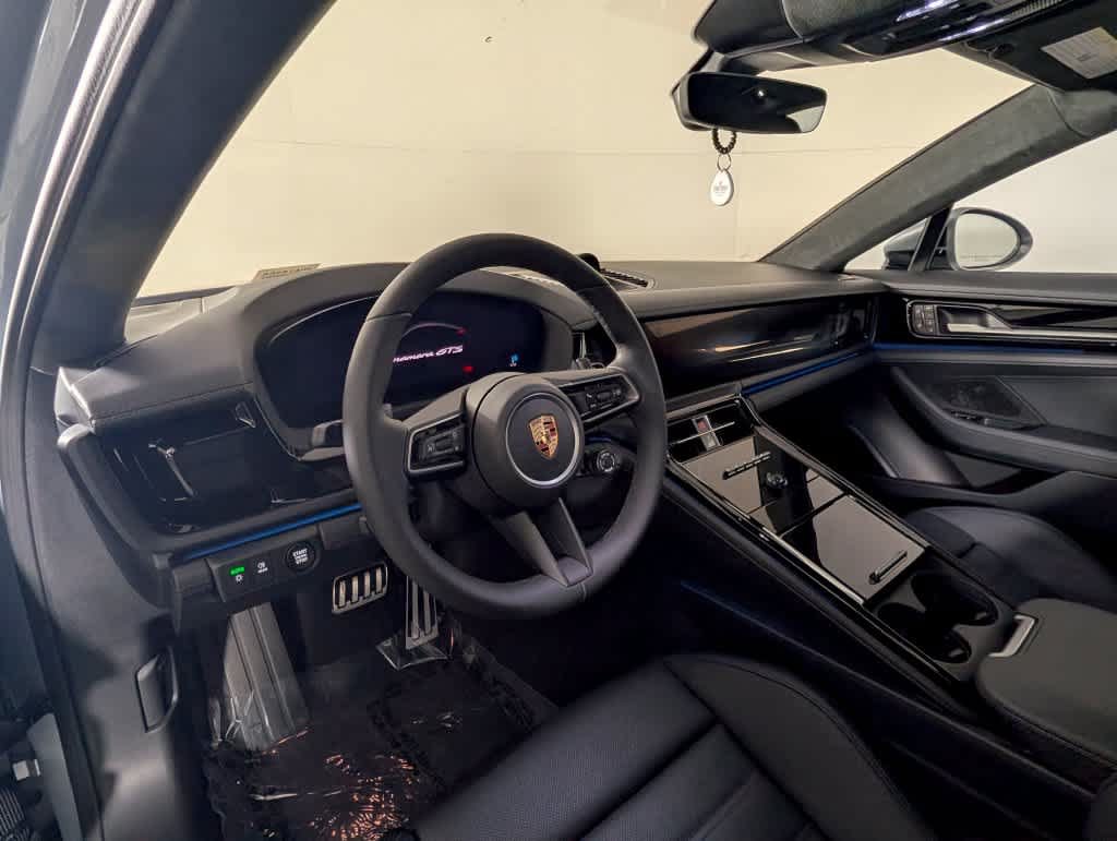 Used 2026 Porsche Panamera GTS AWD/4WD image 4