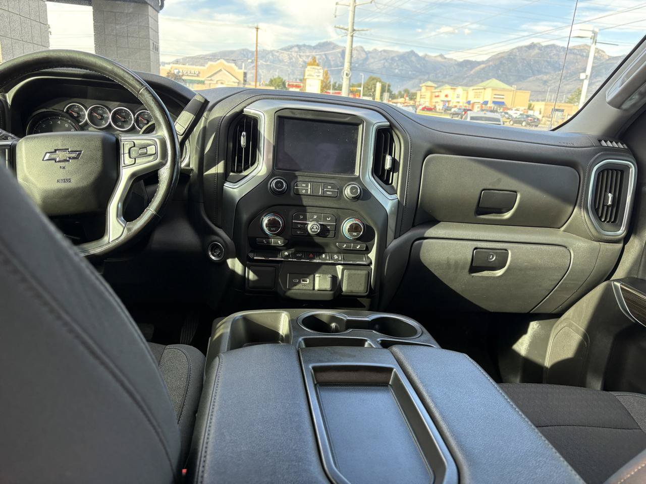 Used 2019 Chevrolet Silverado 1500 RST AWD/4WD image 16