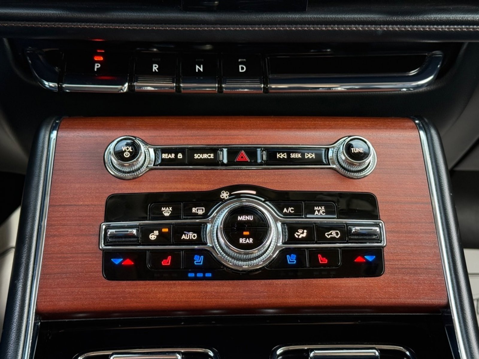 Used 2021 Lincoln Aviator Reserve image 31