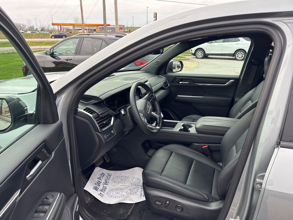 Used 2024 GMC Acadia Elevation w/ Luxury Package FWD image 23