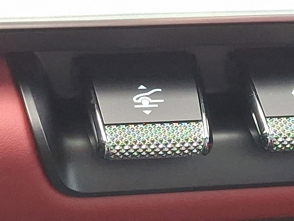 Certified 2024 Porsche 911 Turbo image 25