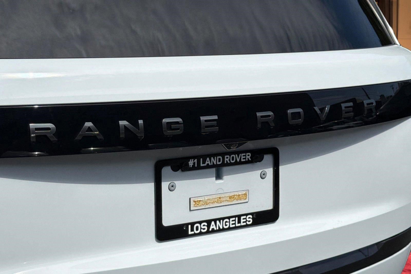 New 2026 Land Rover Range Rover Long Wheelbase SE AWD/4WD image 18