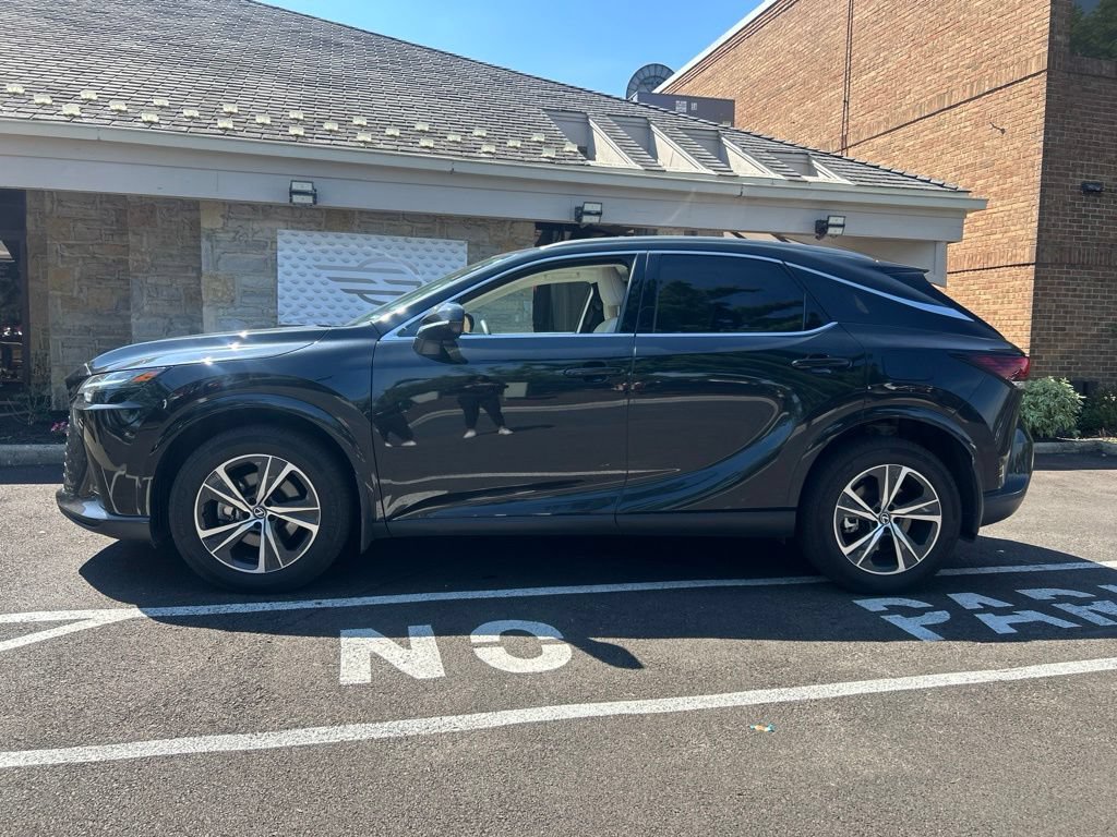 Used 2023 Lexus RX 350h w/ Accessory Package (K3) AWD/4WD image 5