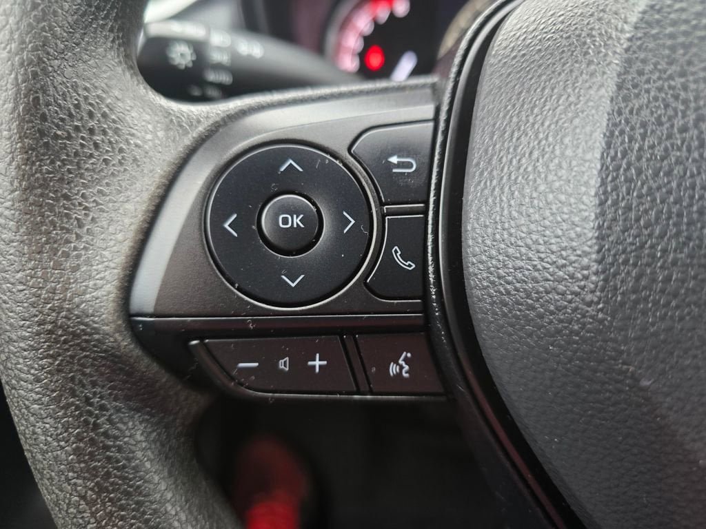Used 2023 Toyota RAV4 XLE AWD/4WD image 21