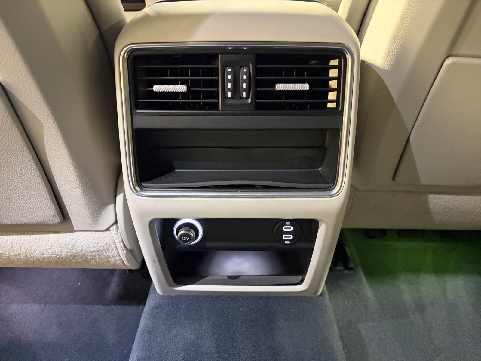 Certified 2023 Porsche Cayenne AWD/4WD image 47