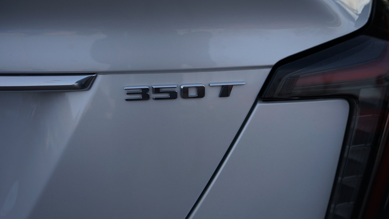 Used 2025 Cadillac CT5 Sport image 6