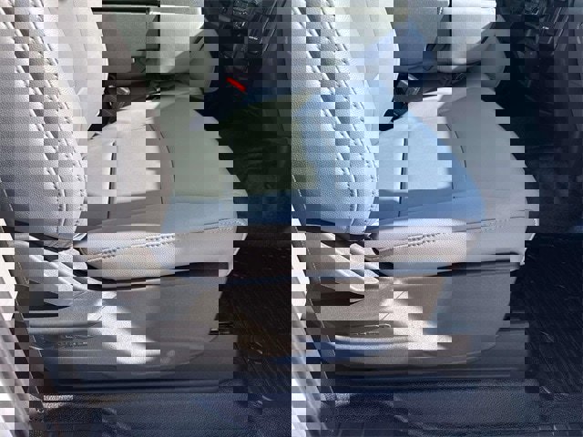 New 2025 Ford F550 4x4 SuperCab Super Duty image 11