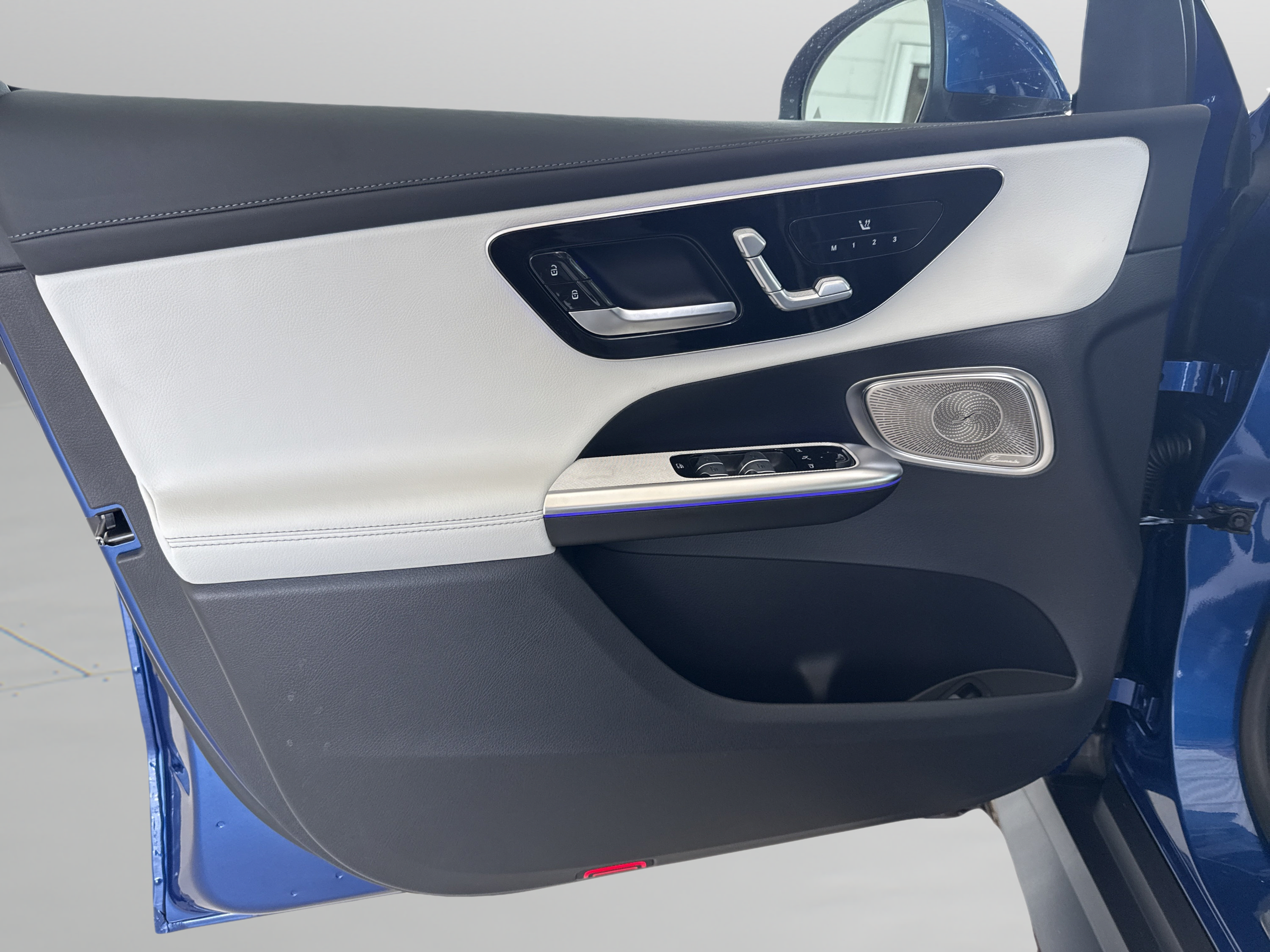 New 2027 Mercedes-Benz GLC 300 image 16