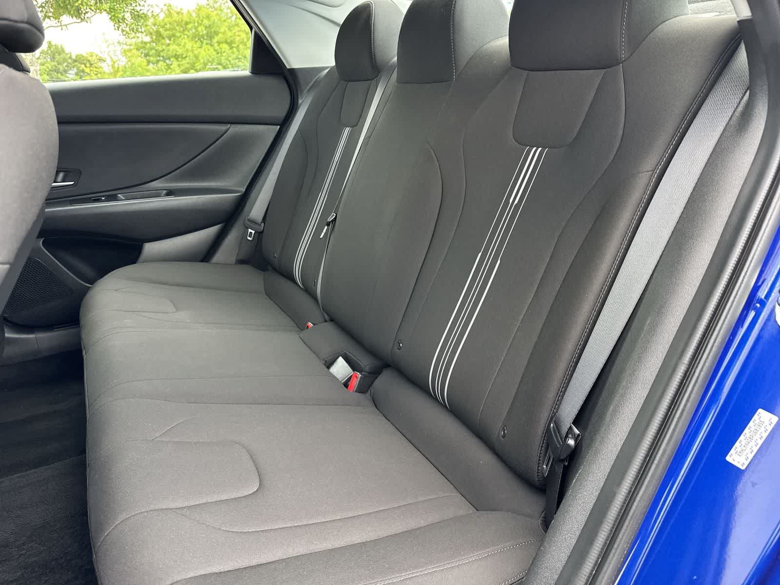 Used 2023 Hyundai Elantra SEL FWD image 25