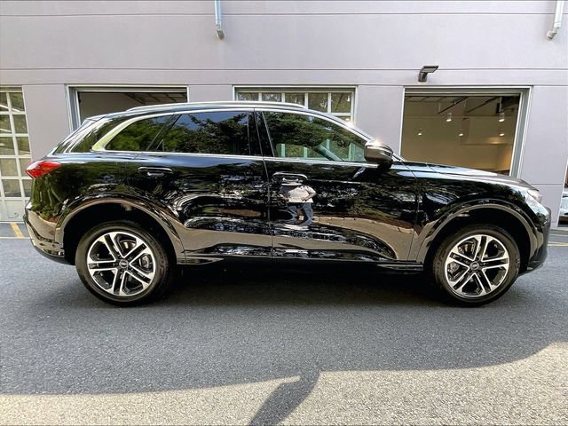Certified 2025 Audi Q5 Premium w/ Premium Plus AWD/4WD image 9