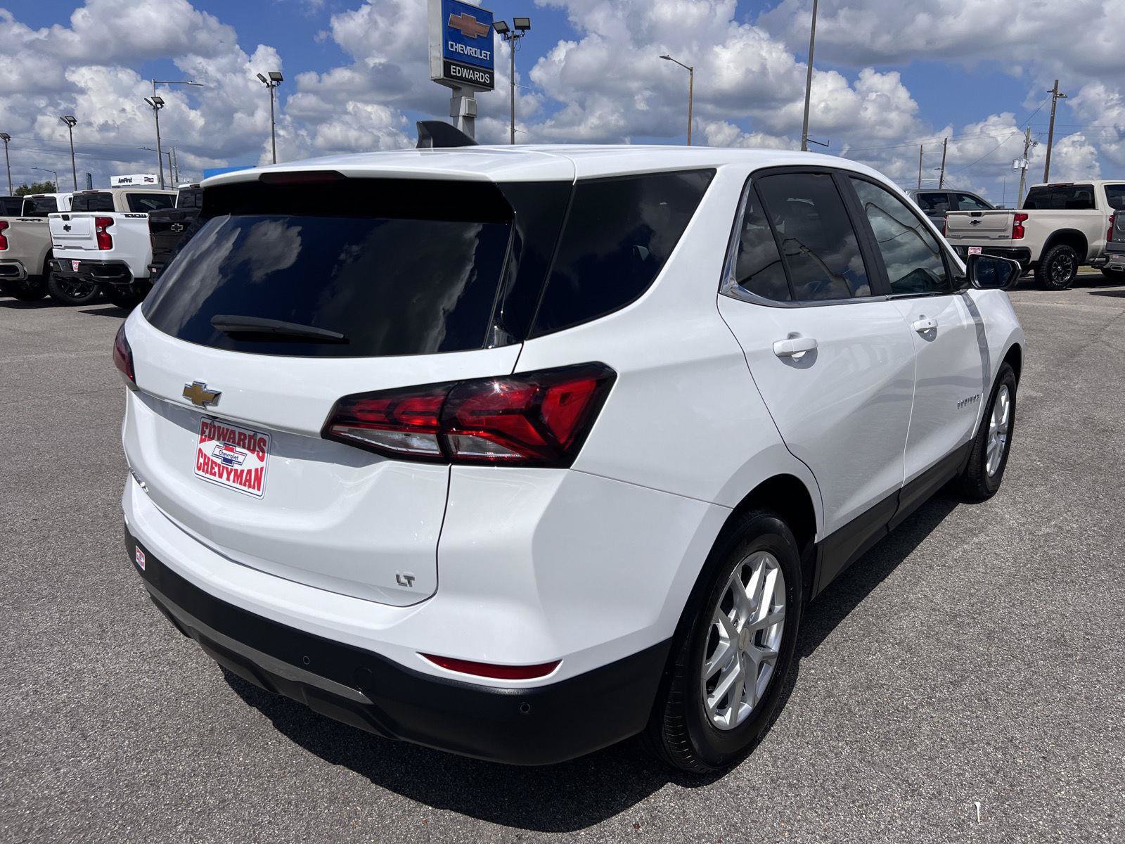 Used 2024 Chevrolet Equinox LT w/ LPO, Floor Liner Package FWD image 33