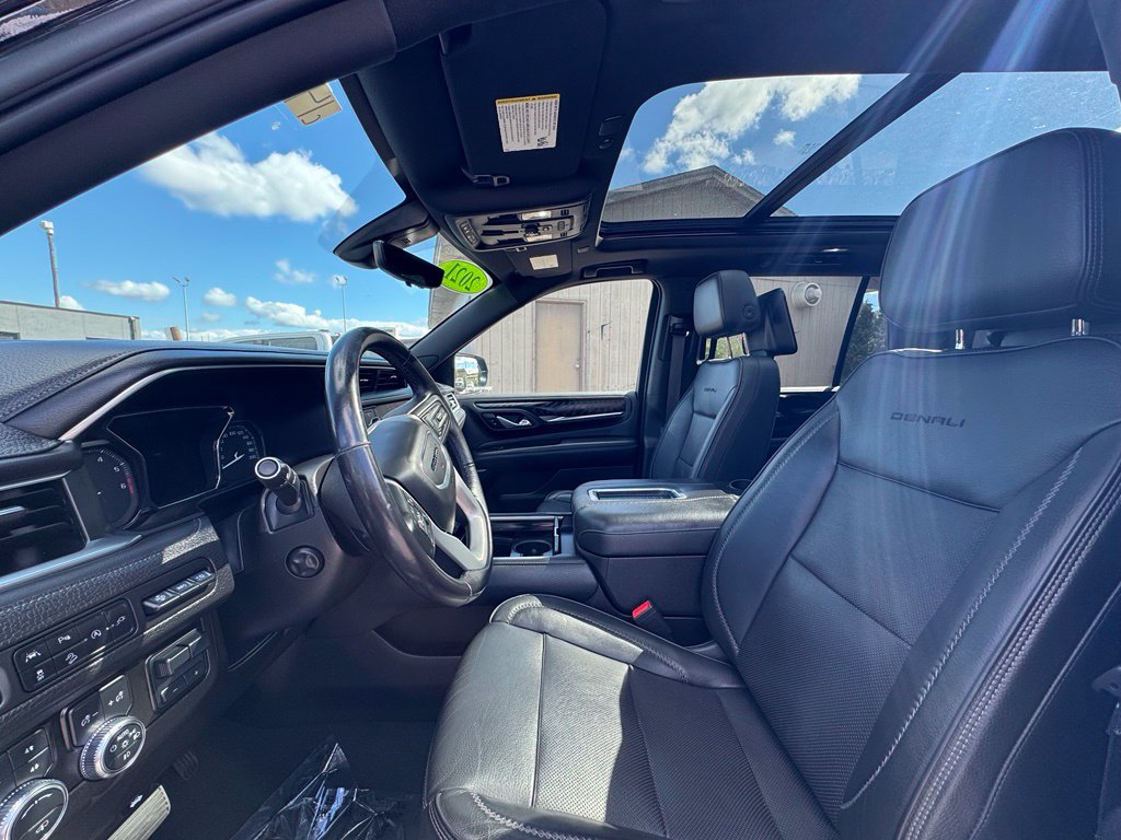Used 2021 GMC Yukon Denali w/ Denali Ultimate Package AWD/4WD image 19