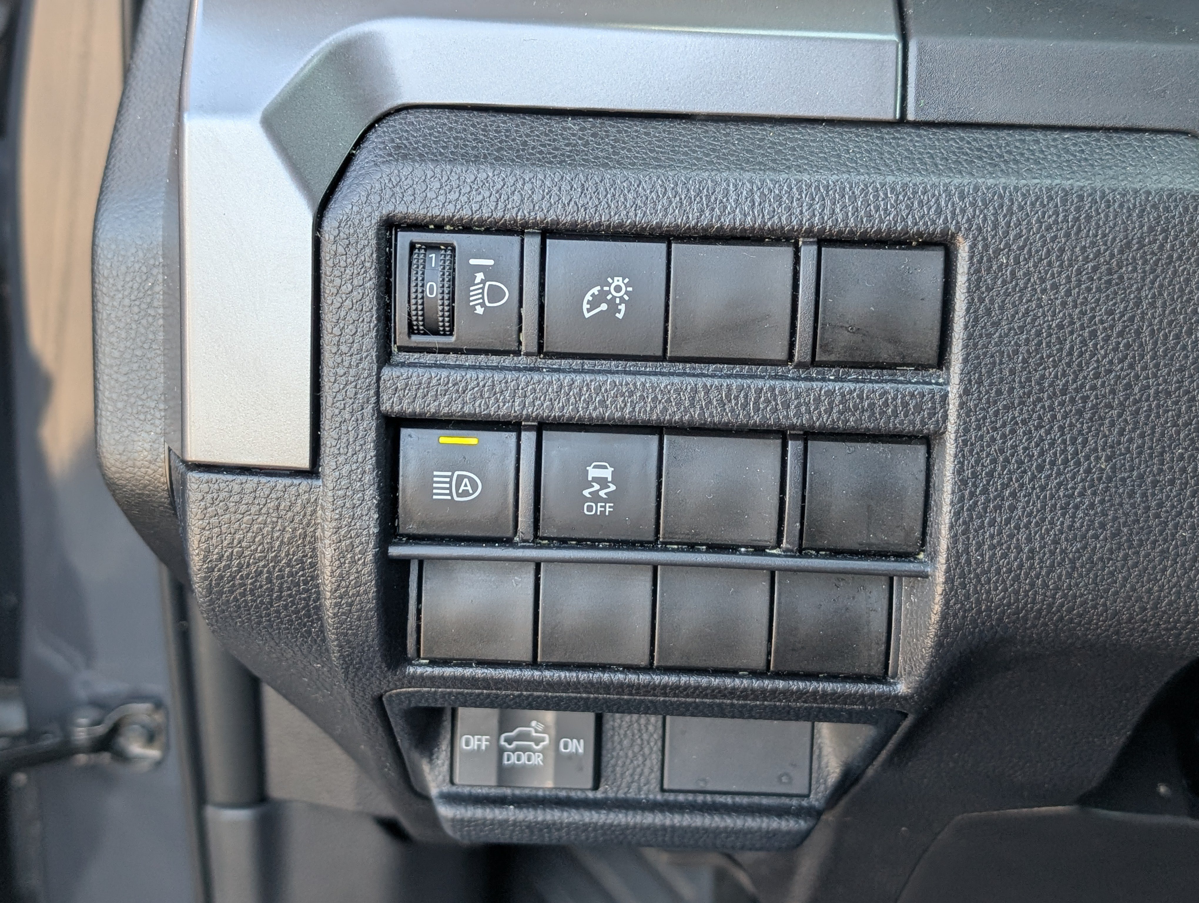 Certified 2025 Toyota Tacoma TRD Sport AWD/4WD image 19