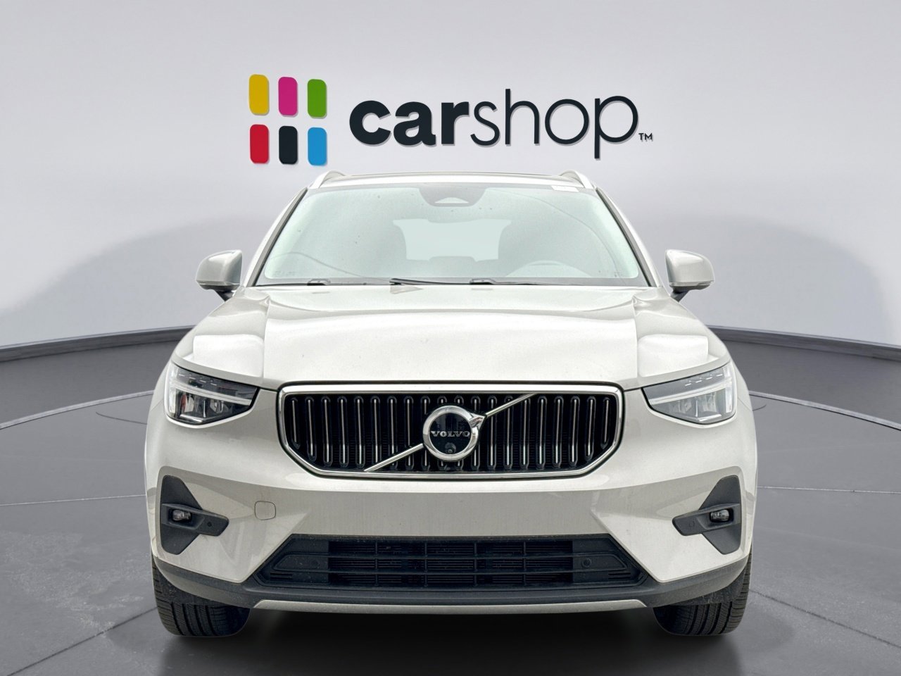 Used 2025 Volvo XC40 B5 Plus AWD/4WD image 8