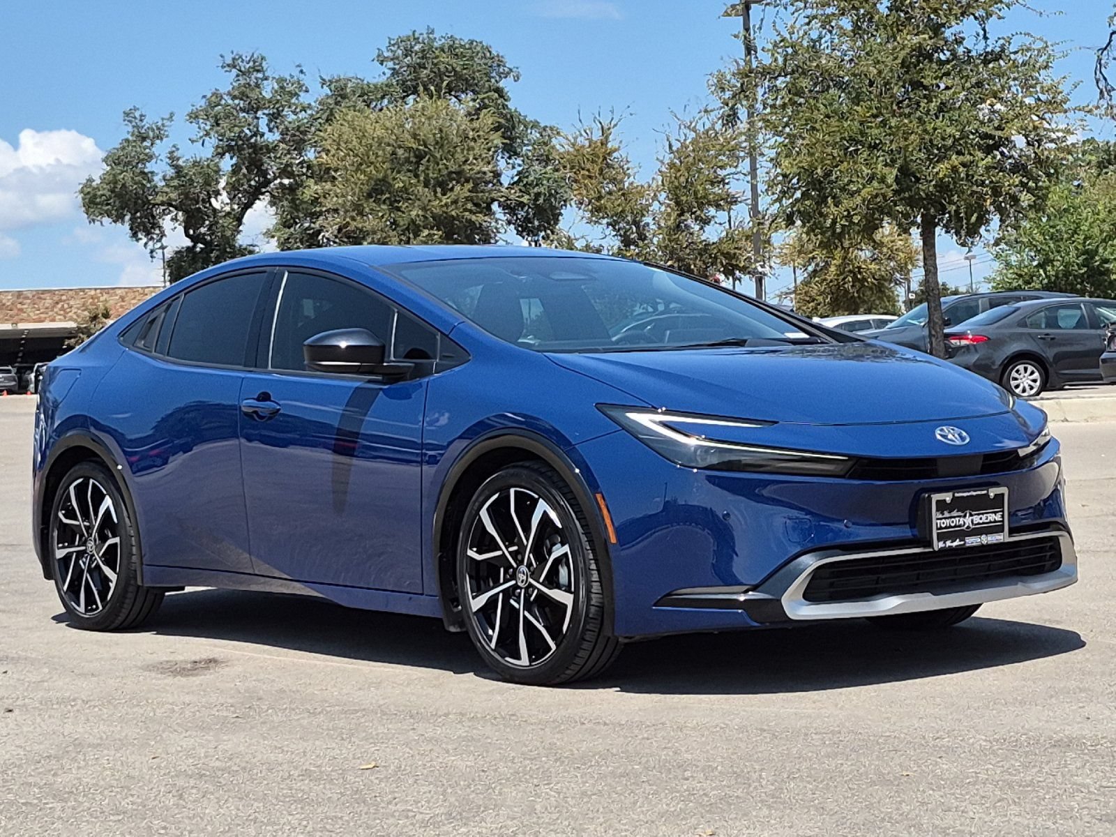 Certified 2025 Toyota Prius Plug-In Hybrid FWD image 7