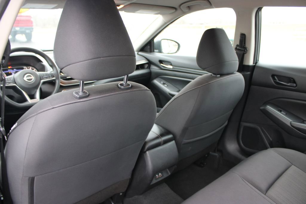 Used 2024 Nissan Altima 2.5 SV FWD image 23