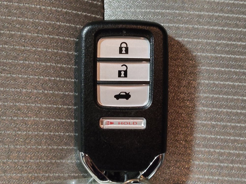 Used 2018 Honda Accord LX image 32