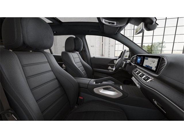 New 2026 Mercedes-Benz GLS 580 4MATIC image 4