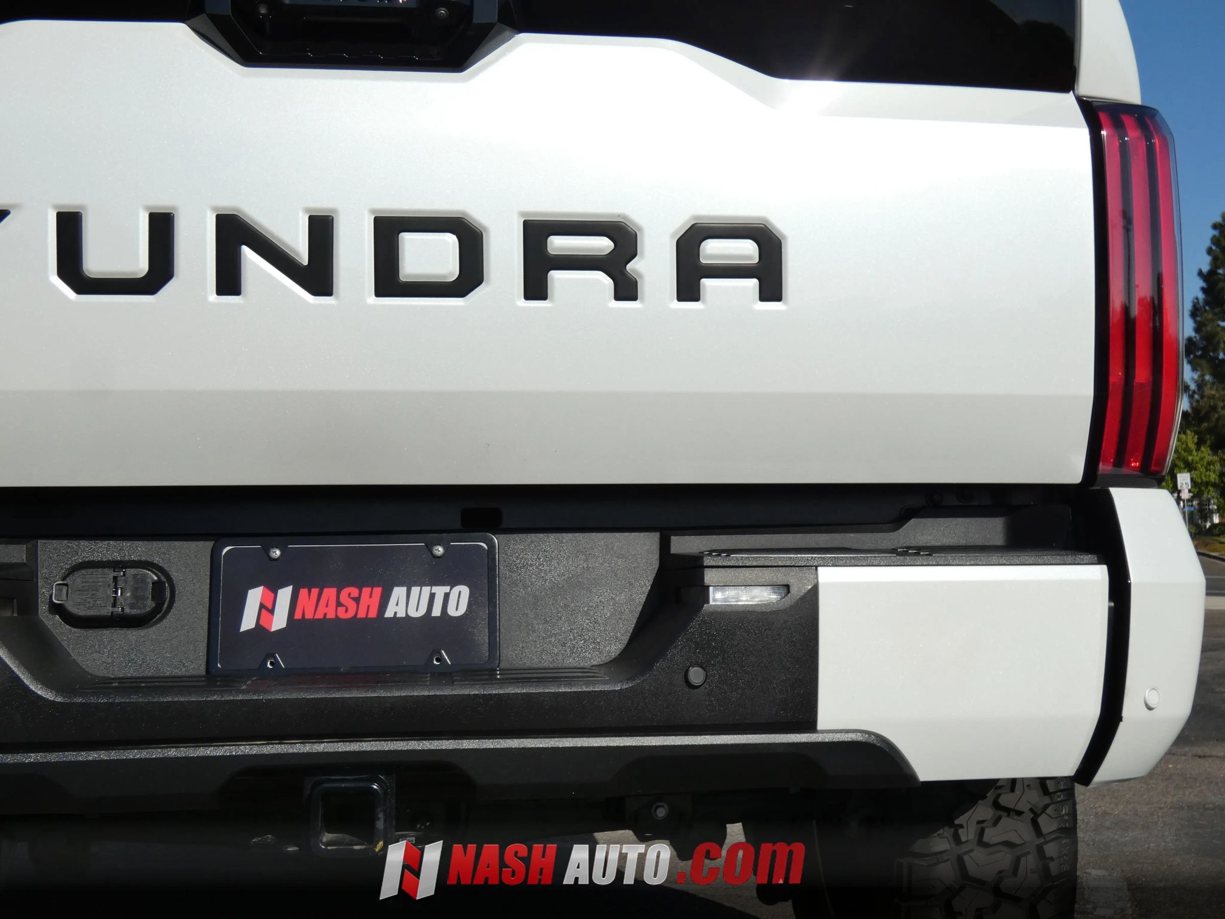 Used 2024 Toyota Tundra Platinum AWD/4WD image 10