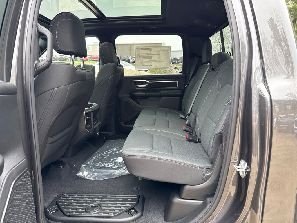 New 2026 RAM 1500 4x4 Crew Cab image 24