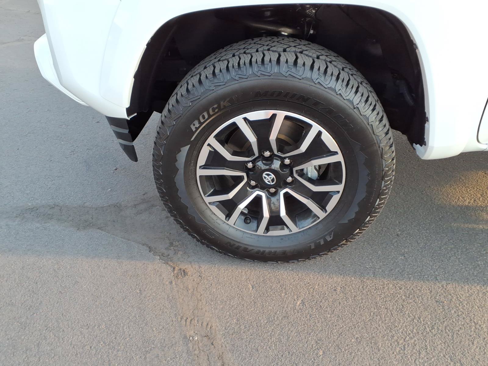 Certified 2021 Toyota Tacoma TRD Sport w/ Technology Package RWD image 8