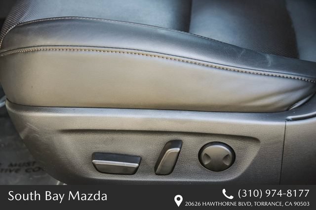 Certified 2025 MAZDA MAZDA3 Hatchback w/ Appearance Package AWD/4WD image 22