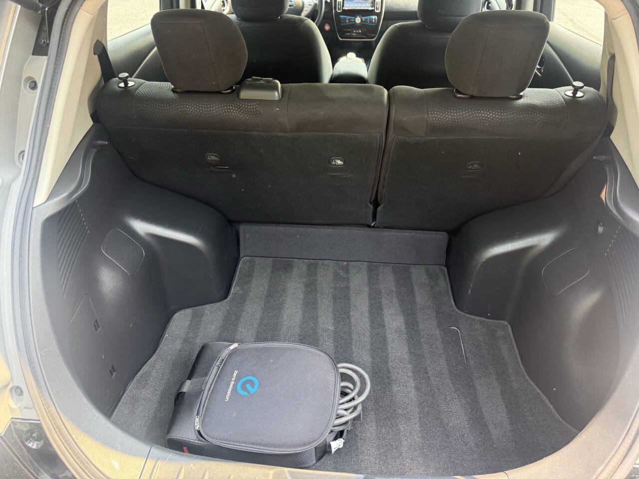 Used 2016 Nissan Leaf SV FWD image 16
