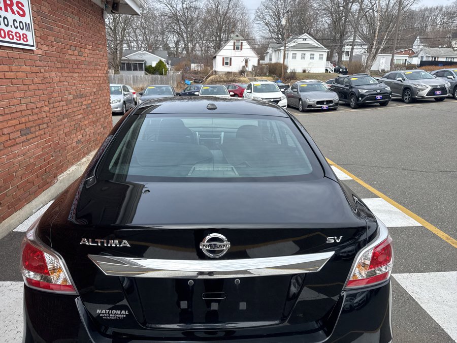 Used 2015 Nissan Altima 2.5 SV w/ Convenience Package FWD image 9