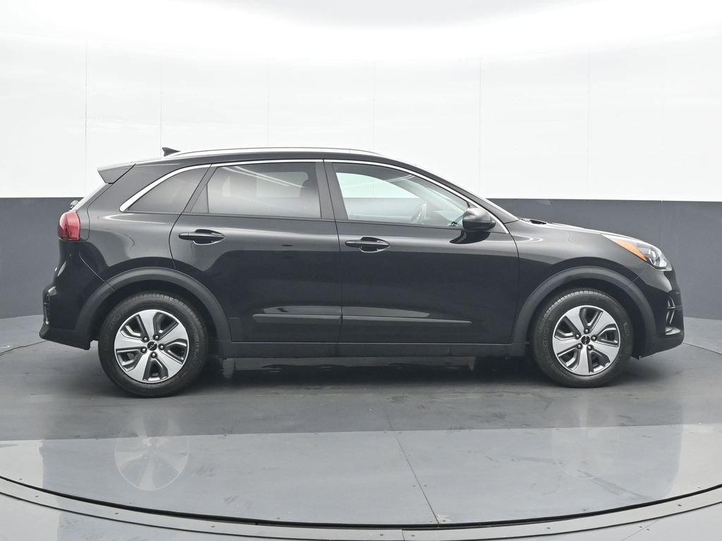 Used 2022 Kia Niro LX image 7